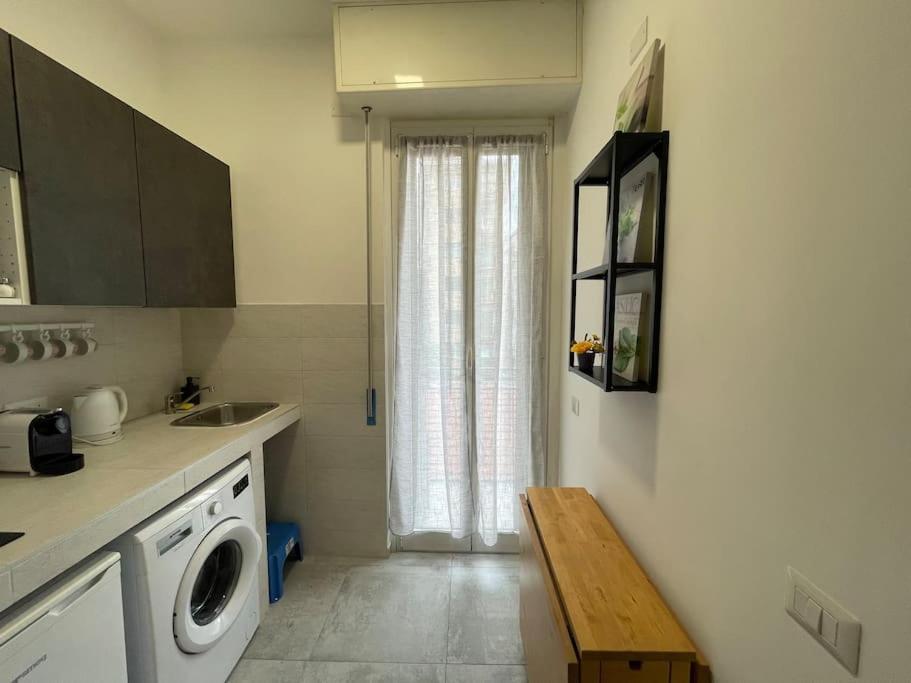 Tiny House - 15 Minutes To Duomo Milão Exterior foto